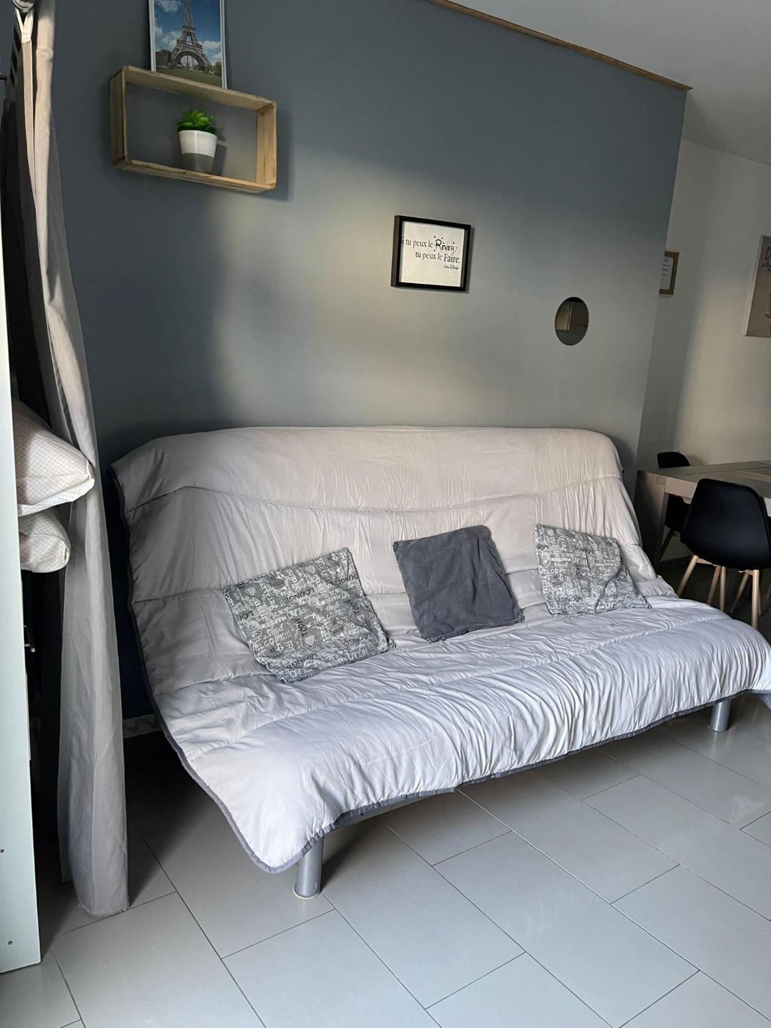 Appartement Villiers Sur Morin Proche De Disneyland Exterior foto